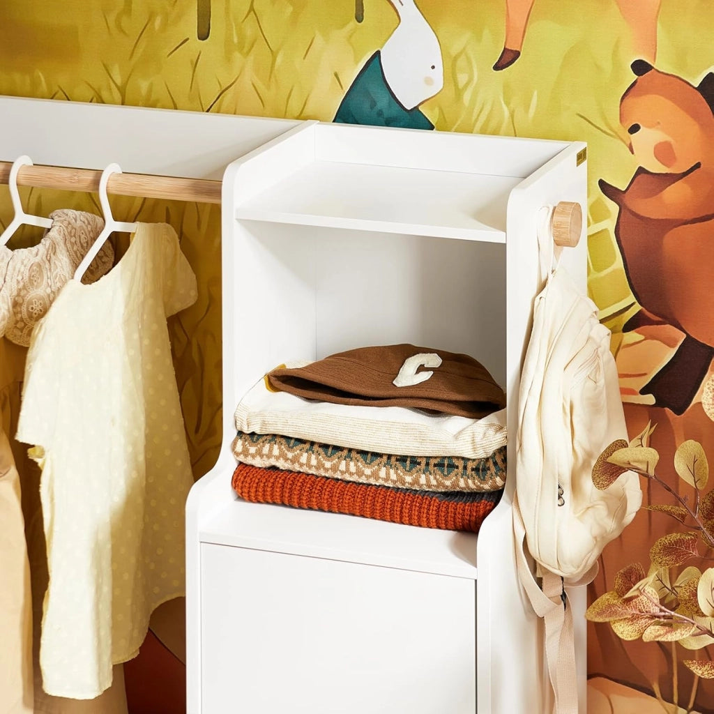 Armadio Cameretta Armadio Bambini con 4 Ripiani e 2 Ganci Laterali Guardaroba con Appendiabiti per Bambini Bianco 94x35x110cm KMB110-W