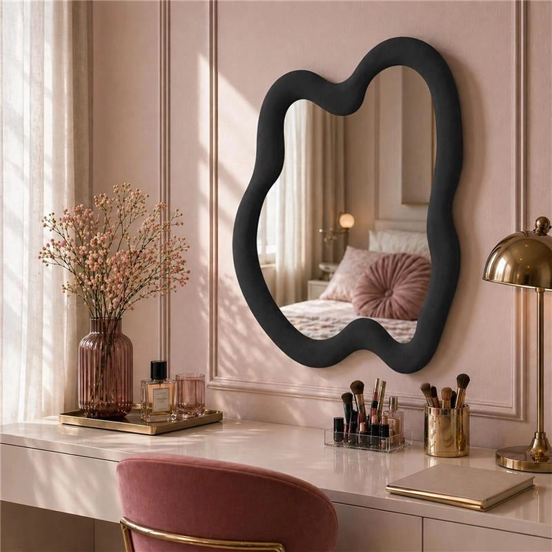 SPECCHIO ONDULATO IN VELLUTO CON GANCI PER APPENDERE DIMENSIONI 70X90X4.5CM - LINEA: CIELO COLORE NERO