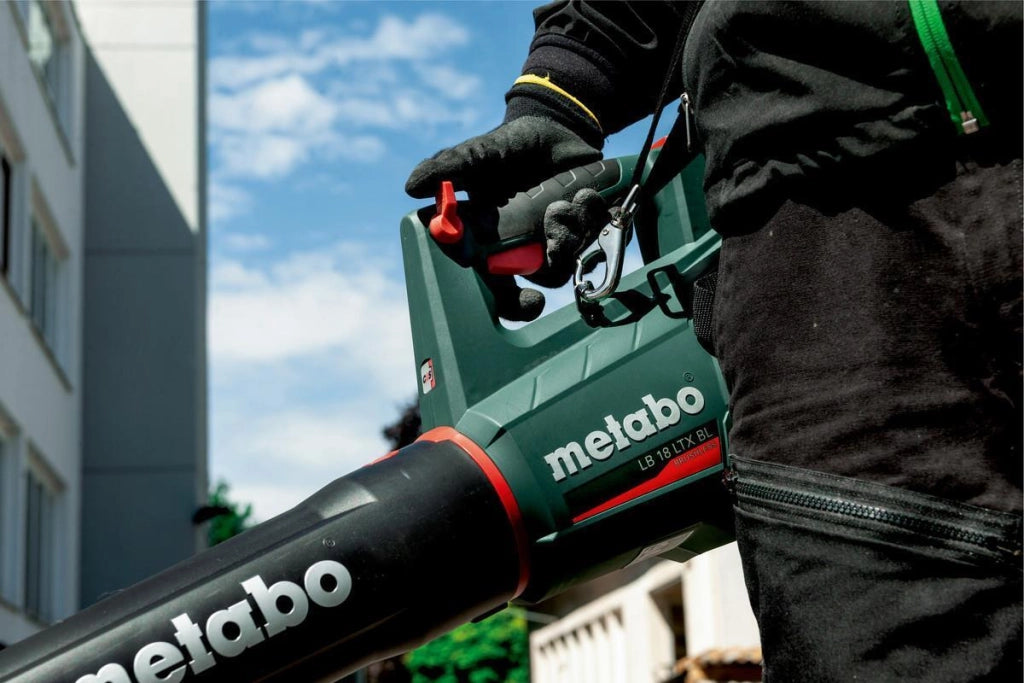 Metabo 601607850 LB 18 LTX BL Soffiatore a Batteria 18 V Motore Brushless Velocita' Regolabile Portata 650 m³-h Rumorosita' 68 dB Pressione Acustica 89 dB Peso 2 1 Kg colore Nero