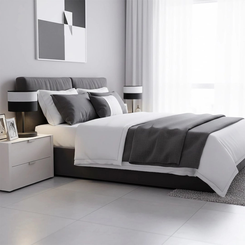 Lampada da tavolo KARBON in acciaio nero e tessuto grigio