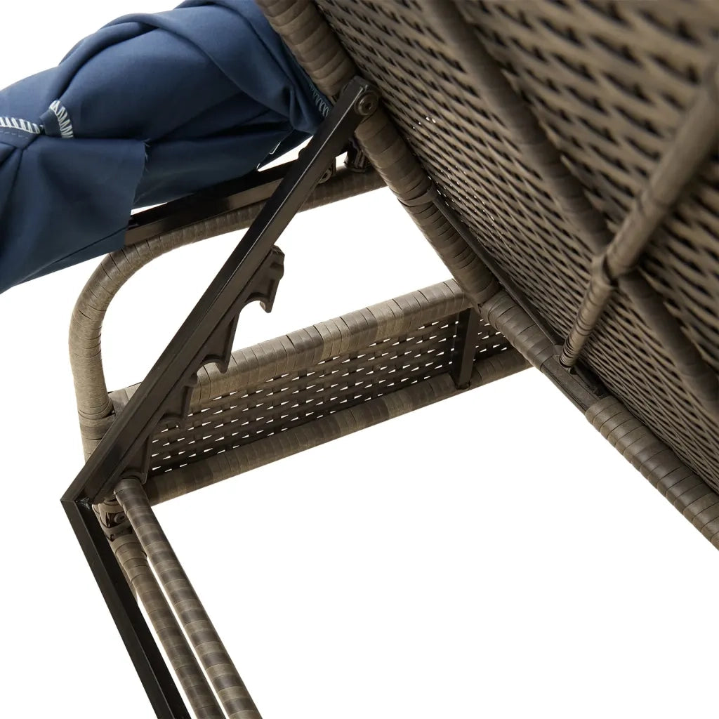 Lettino prendisole con tettuccio e Tavolino in Polyrattan Grigio 368204