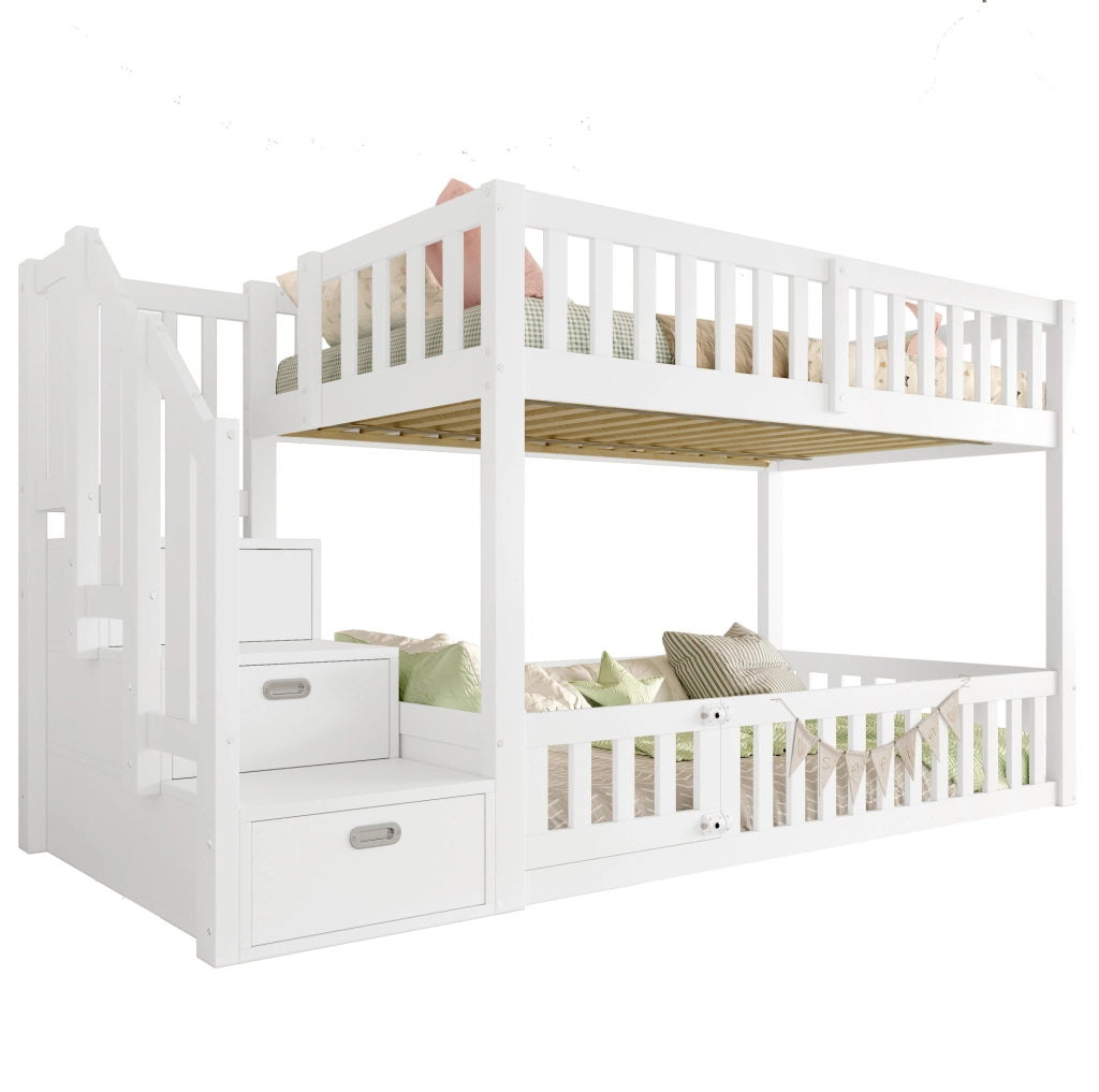 Letto a castello 90x200 cm con scala; sponde e portello in MDF e pino bianco