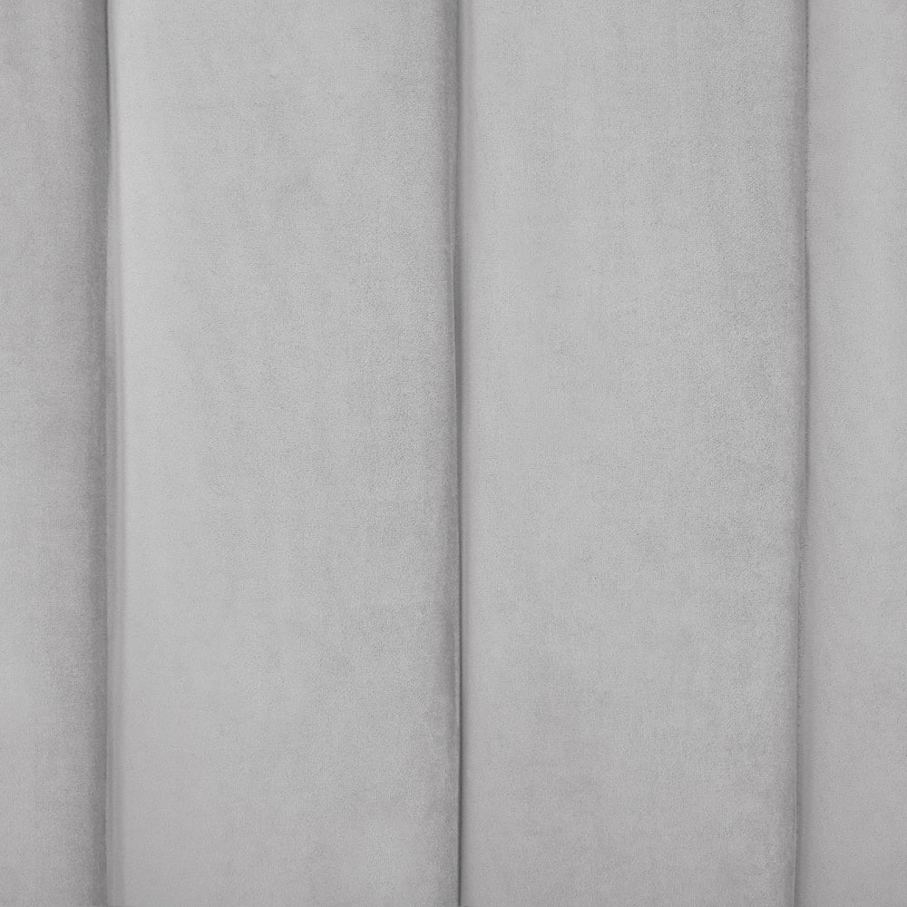 Letto con rete in velluto grigio 180 x 200 cm gambe in metallo testata retro capitonné