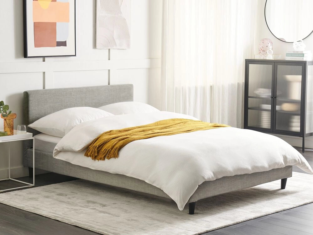 Letto matrimoniale in tessuto grigio chiaro con rete a doghe 140 x 200 cm stile contemporaneo