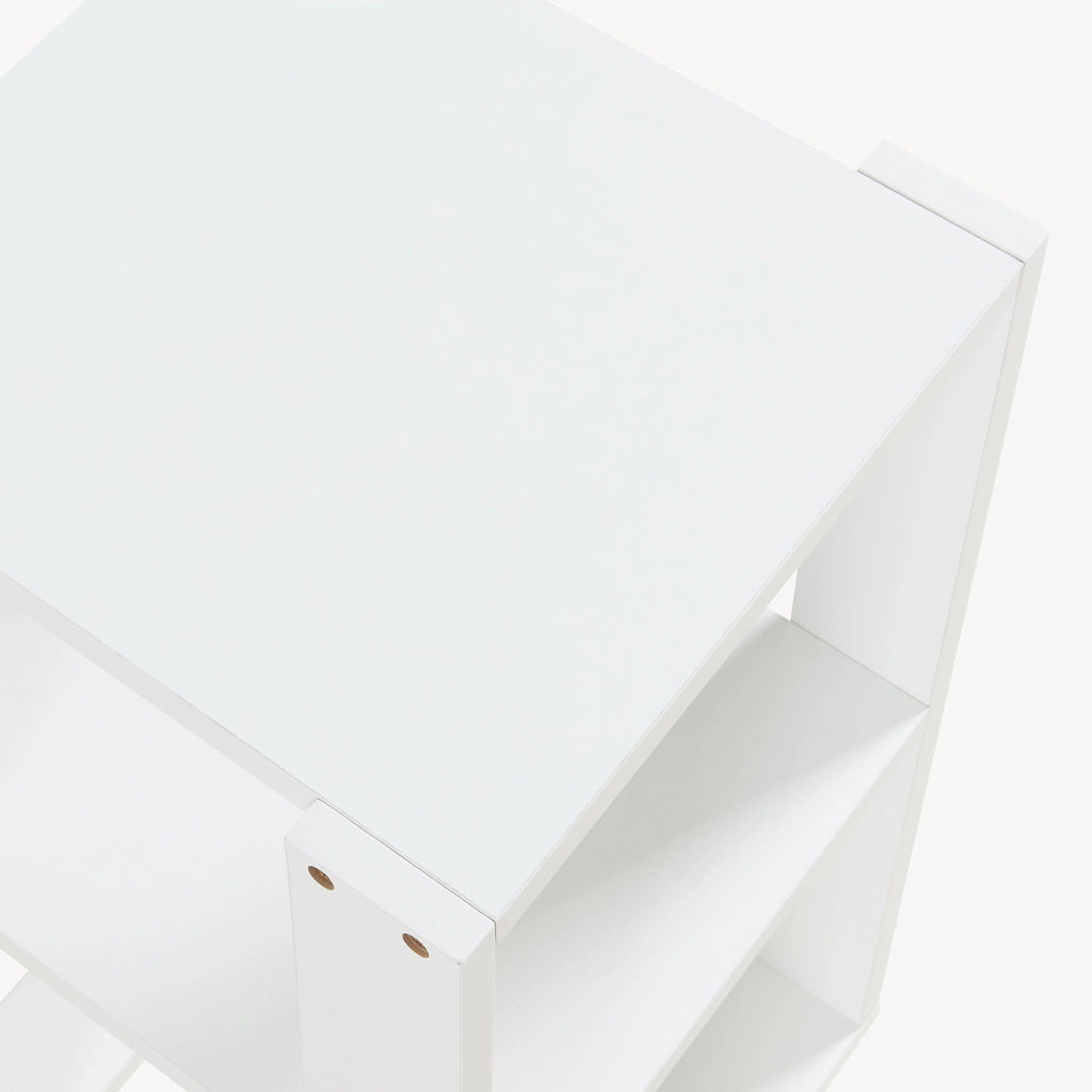Tavolino da Divano Thyholm Scaffale Basso Multifunzionale 55x30x30 Bianco [en.casa]