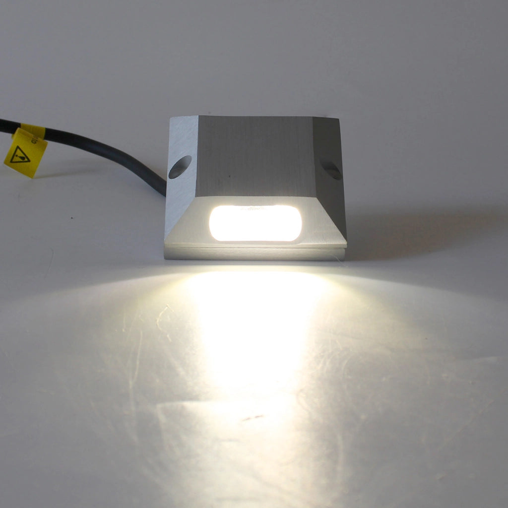 SEGNAPASSO LED 12V 4W RADENTE QUADRATO DOPPIA EMISSIONE LUCE NATURALE 4000K° IP65 - IDEALE PER SCALE CORRIDOI GIARDINI VIALETTI E PERCORSI PEDONALI