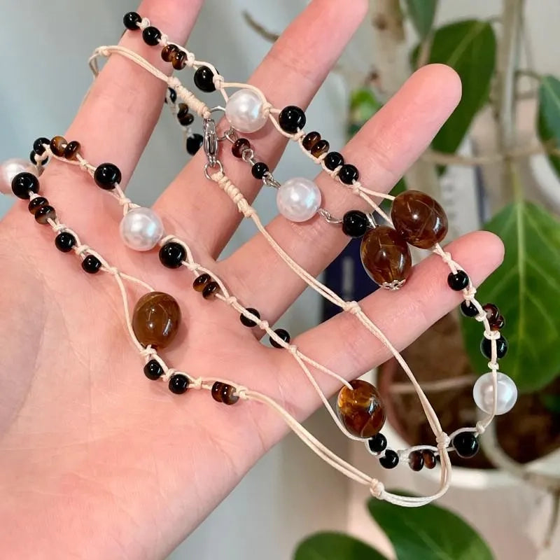 Collana vintage con perle di cristallo: gioiello marrone fatto a mano, idea regalo