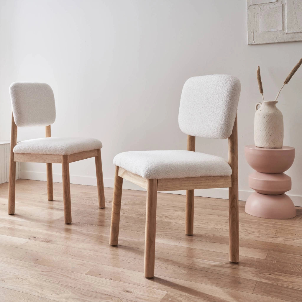 Set di 2 sedie imbottite in legno di hevea e bouclé, bianco
