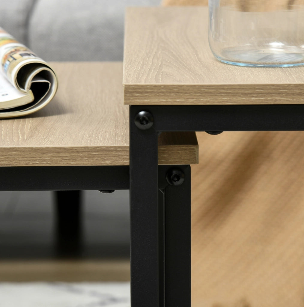 Set di 3 tavolini da caffè impilabili effetto legno