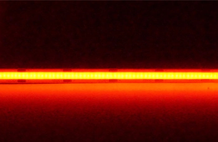 Striscia LED COB 480 rossa 9W/m 12V IP20 5m dimmerabile
