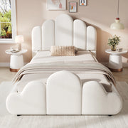 Letto imbottito 90x200 cm con design a nuvola e angoli arrotondati in velluto beige