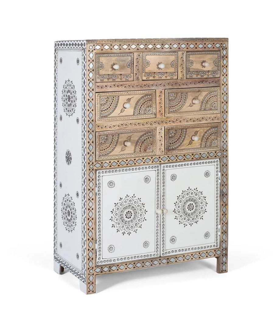 Credenza alta in legno di mango e MDF e dettagli dipinti a mano