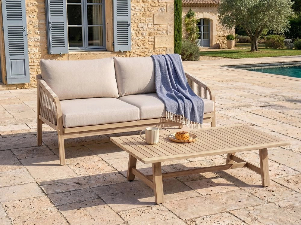 Set da giardino con divano 2 posti e tavolino in legno di acacia con cuscini beige chiaro design moderno per esterni