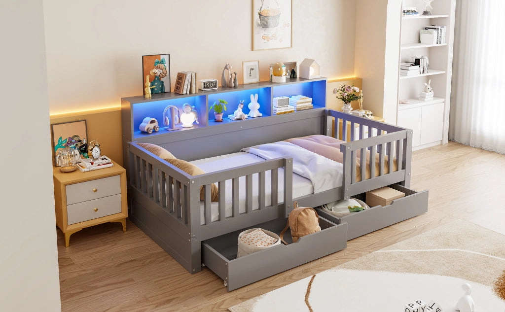 Letto per bambini 90 × 200 cm con barriera di sicurezza, 2 cassetti, ripiani e LED, senza materasso, grigio