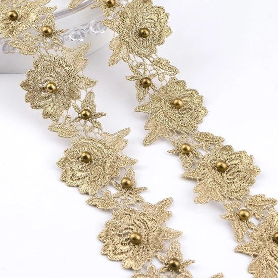 Tessuto con bordo decorativo a fiori - 5 metri di stoffa vintage con applicazione di lana per decorazioni di lampada, ombra e abbigliamento da sposa.