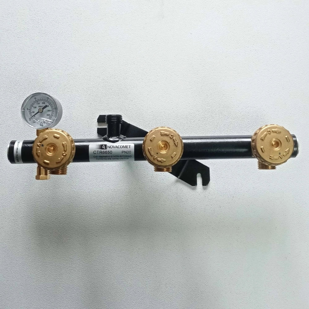 Centralina manifold per tre bombole gas gpl con manometro e valvola di sicurezza