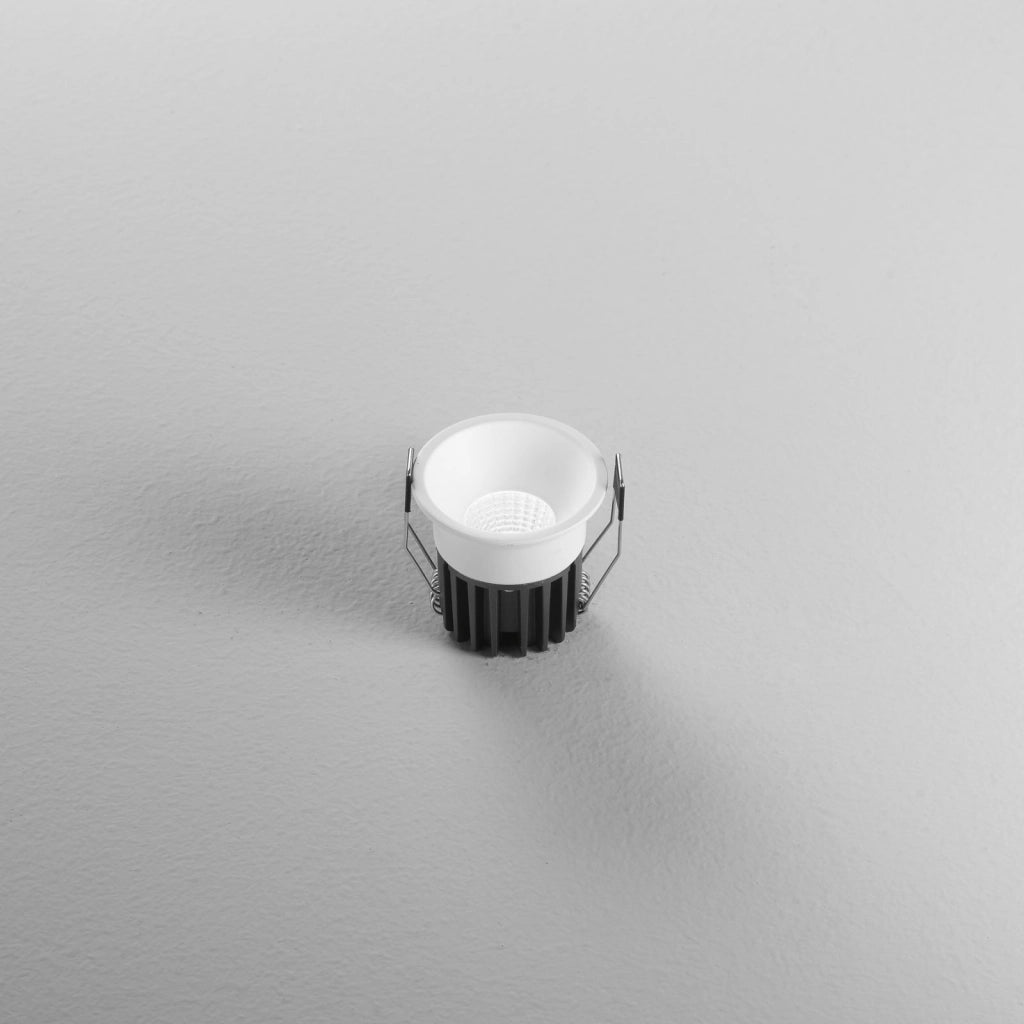 INCASSO QUARK R8DA BIANCO 8W 1050LM CCT 3000K / 4000K 6,5X5,5CM