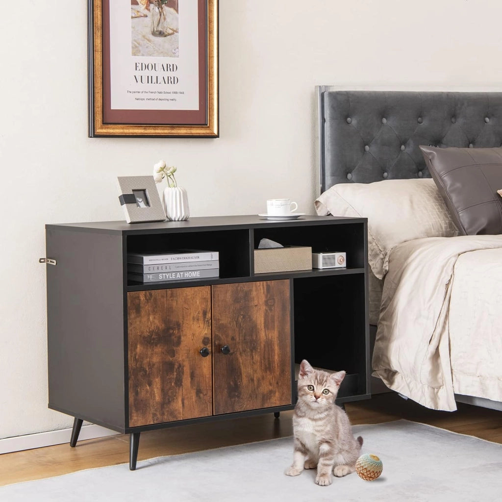 Mobile per Lettiera Gatti con Tira graffi, Gambe Inclinate in Metallo e 2 Ripiani per Riporre gli Oggetti, Casetta in Legno da Interno per Gattini e Gatti Grandi, 90 x 50 x 69 cm