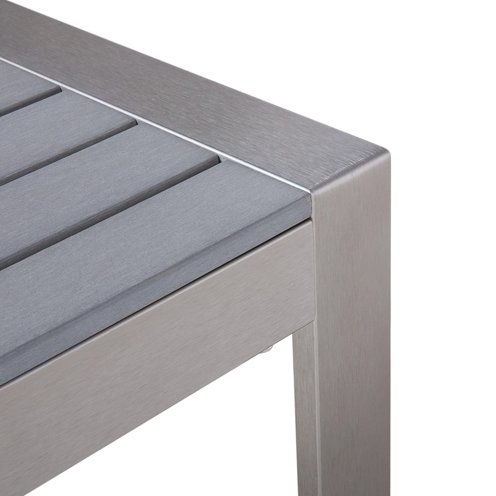 Tavolino da esterno in alluminio grigio chiaro 90 x 50 cm struttura in metallo piano sintetico moderno minimalista