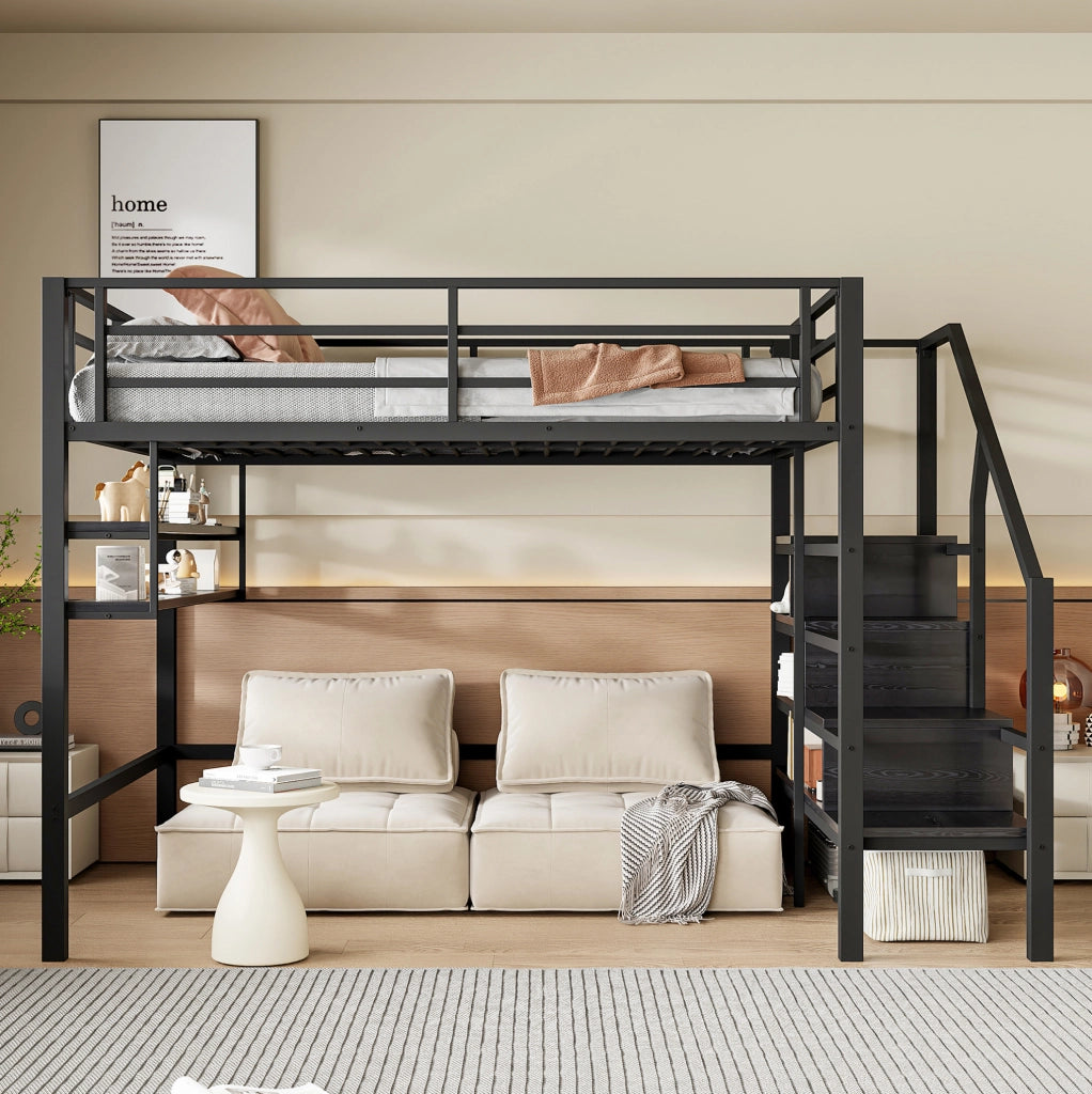Letto a soppalco 140x200 cm con ripiani, scala contenitore e ringhiera di sicurezza