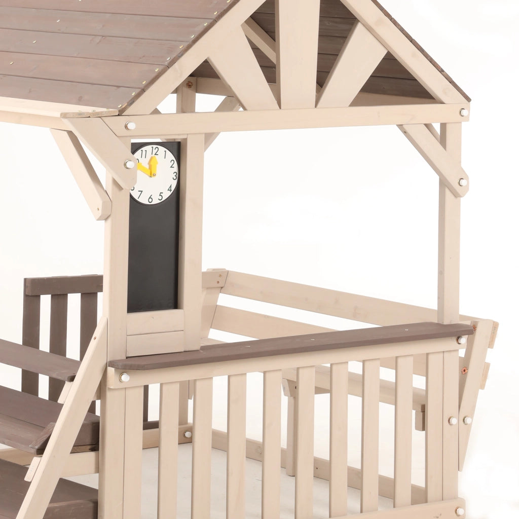 Cucina da gioco da esterno in legno a forma di casetta con tetto riparato dalla pioggia e scaffale 114 × 148 × 156 cm