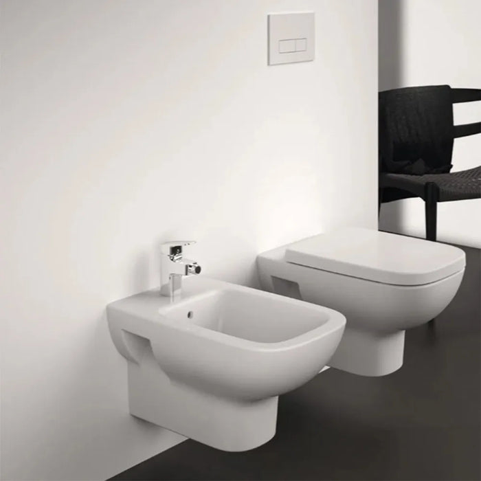 Sanitari Ideal Standard sospesi Rimless con copriwater originale I.Life A