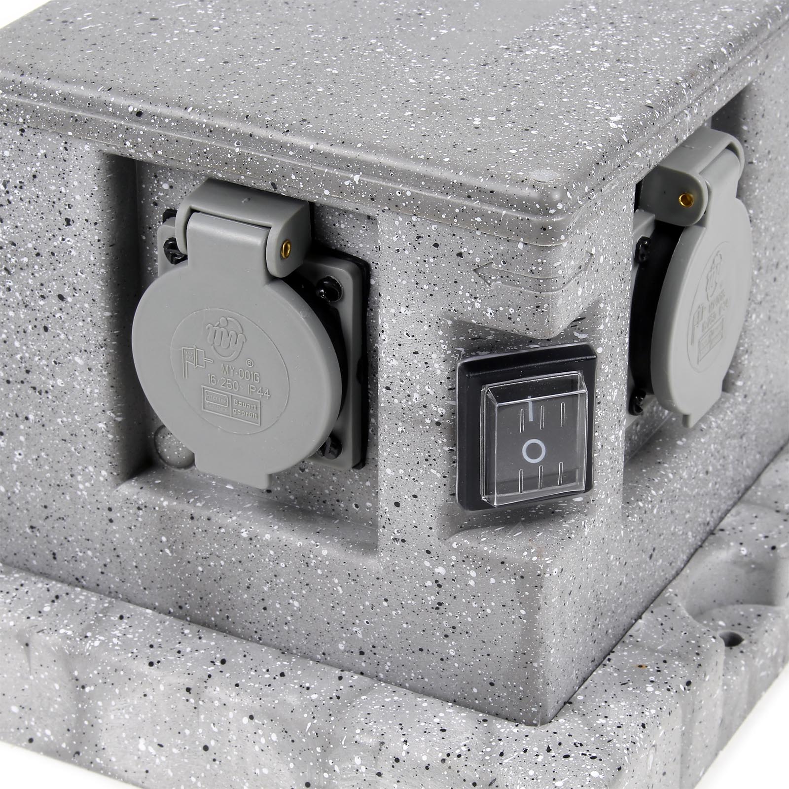 Presa multipla effetto granito per esterno 4 attacchi protezione IP44 2 interruttori