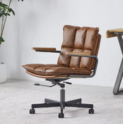 Sedia da ufficio ergonomica in pelle marrone con braccioli