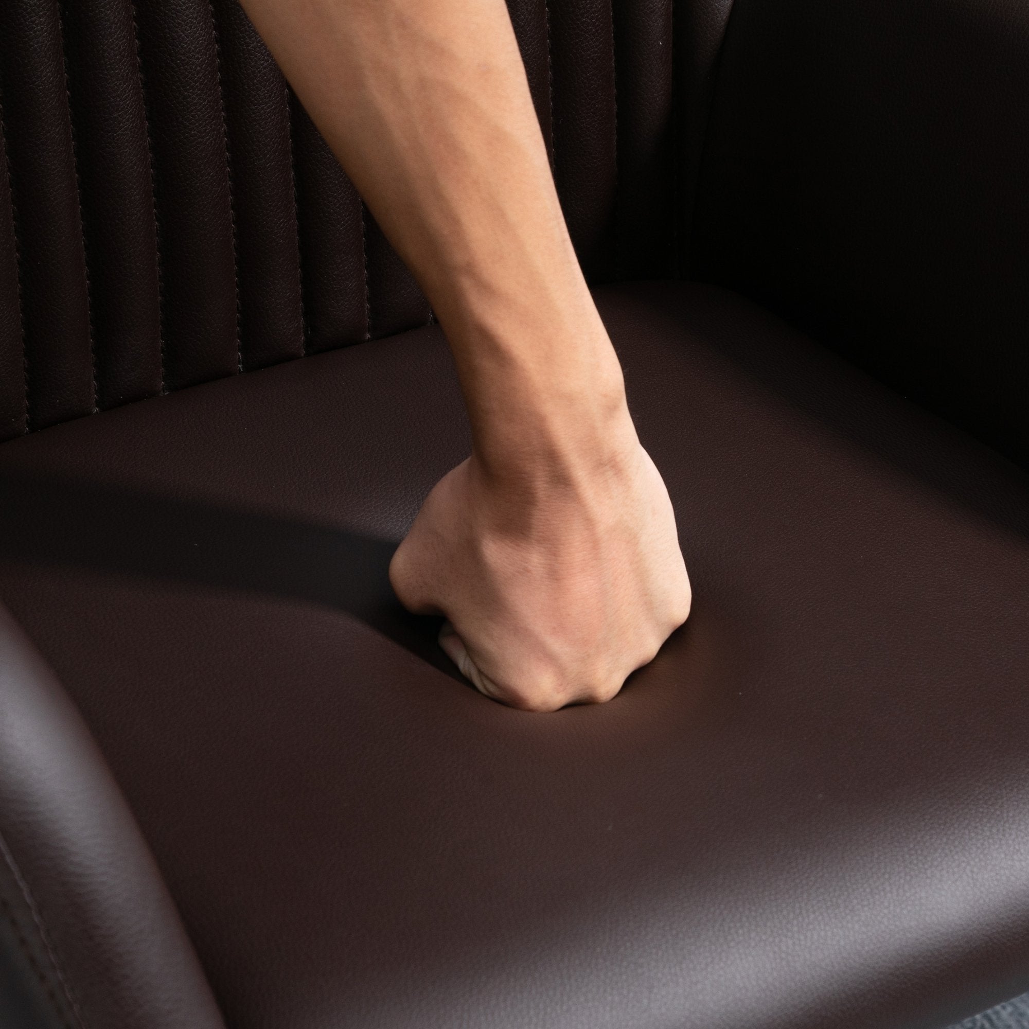 Set 2 Sedie Imbottite 60x56,5x85 cm in Similpelle Marrone