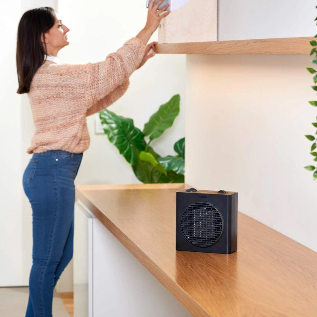 Black+decker bxsh1500e termoventilatore, 1500 w, plastic, nero ceramico da pavimento spegnimento automatico