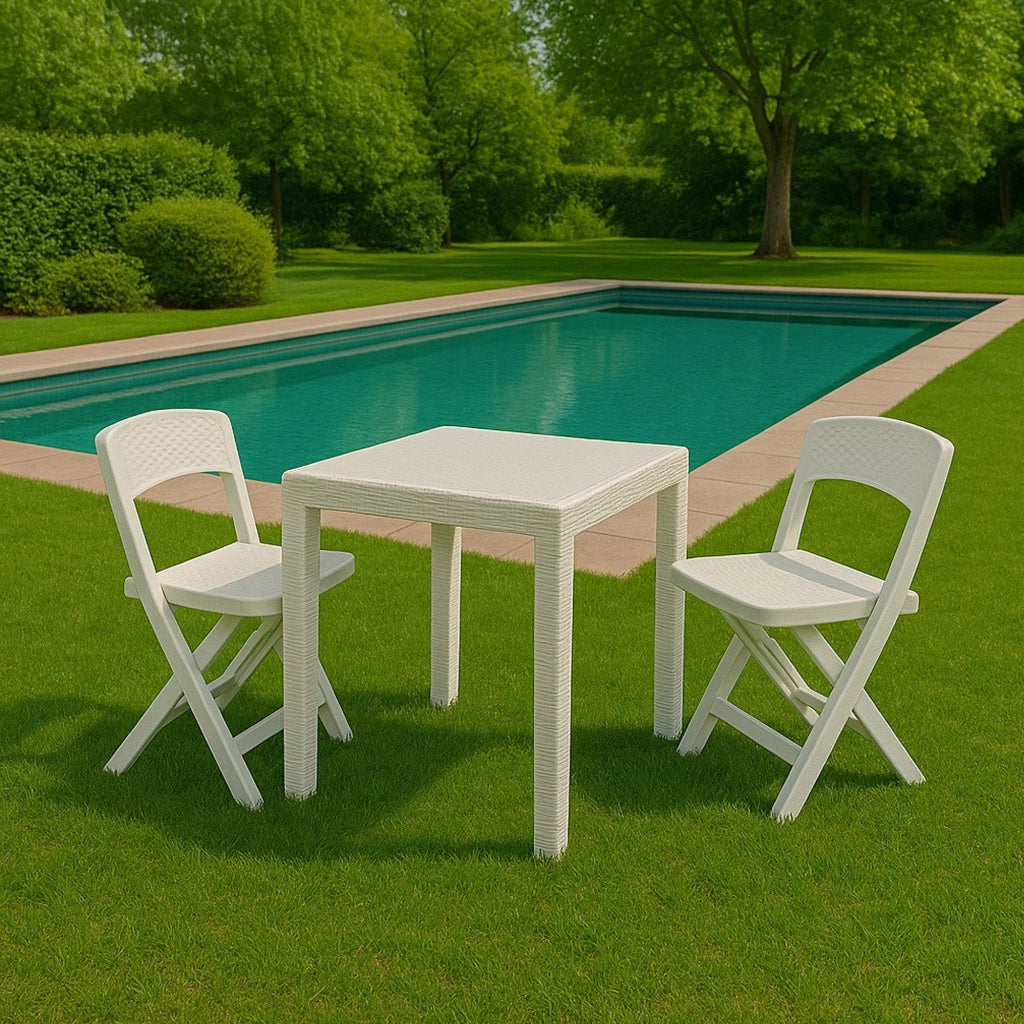 Set salotto da esterno Sanzeno, Salottino outdoor o indoor, Tavolo quadrato con 2 sedie pieghevoli, Made in Italy, Bianco