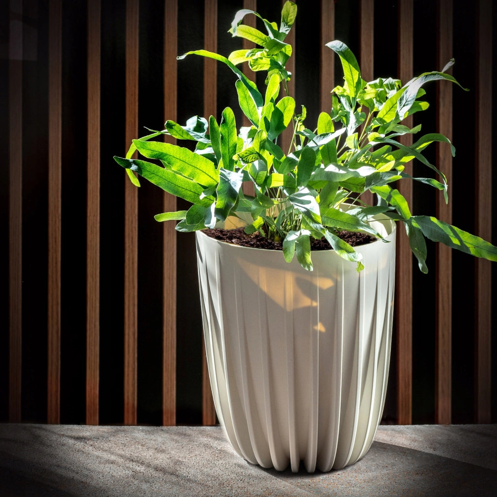 Vaso da fiori KADAX con inserto, rotondo, 19x22,5 cm, con coperchio in plastica.