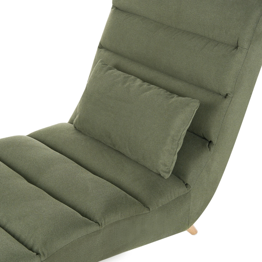 Chaise longue in tessuto verde per soggiorno, per il relax, con gambe effetto legno, stile scandinavo moderno