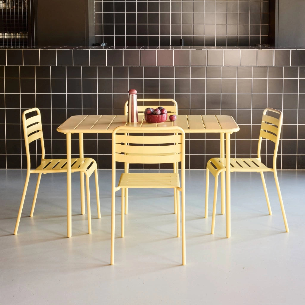 Set tavolo da giardino bistrot in metallo con 4 sedie, 120cm, giallo