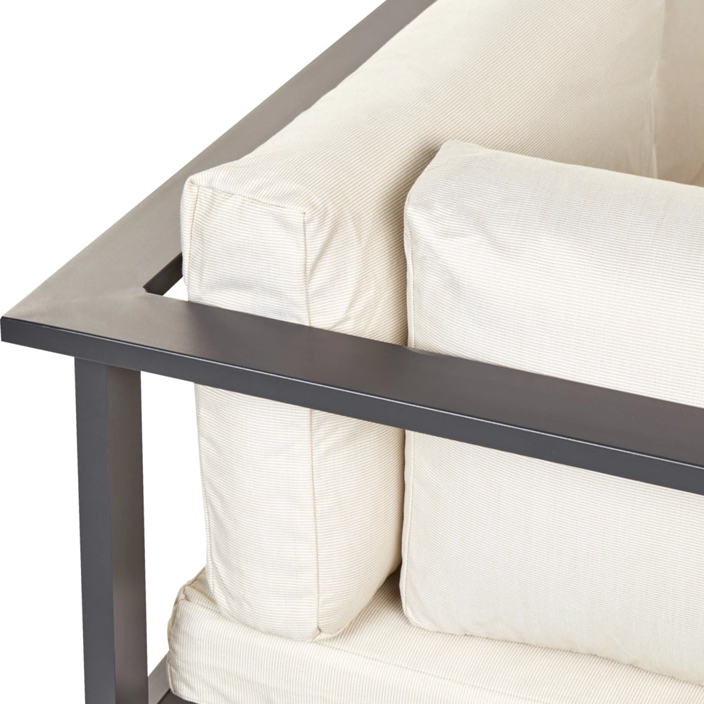 Set da giardino 5 posti in alluminio nero con divano e cuscini beige e tavolo a doghe set moderno scandinavo esterno