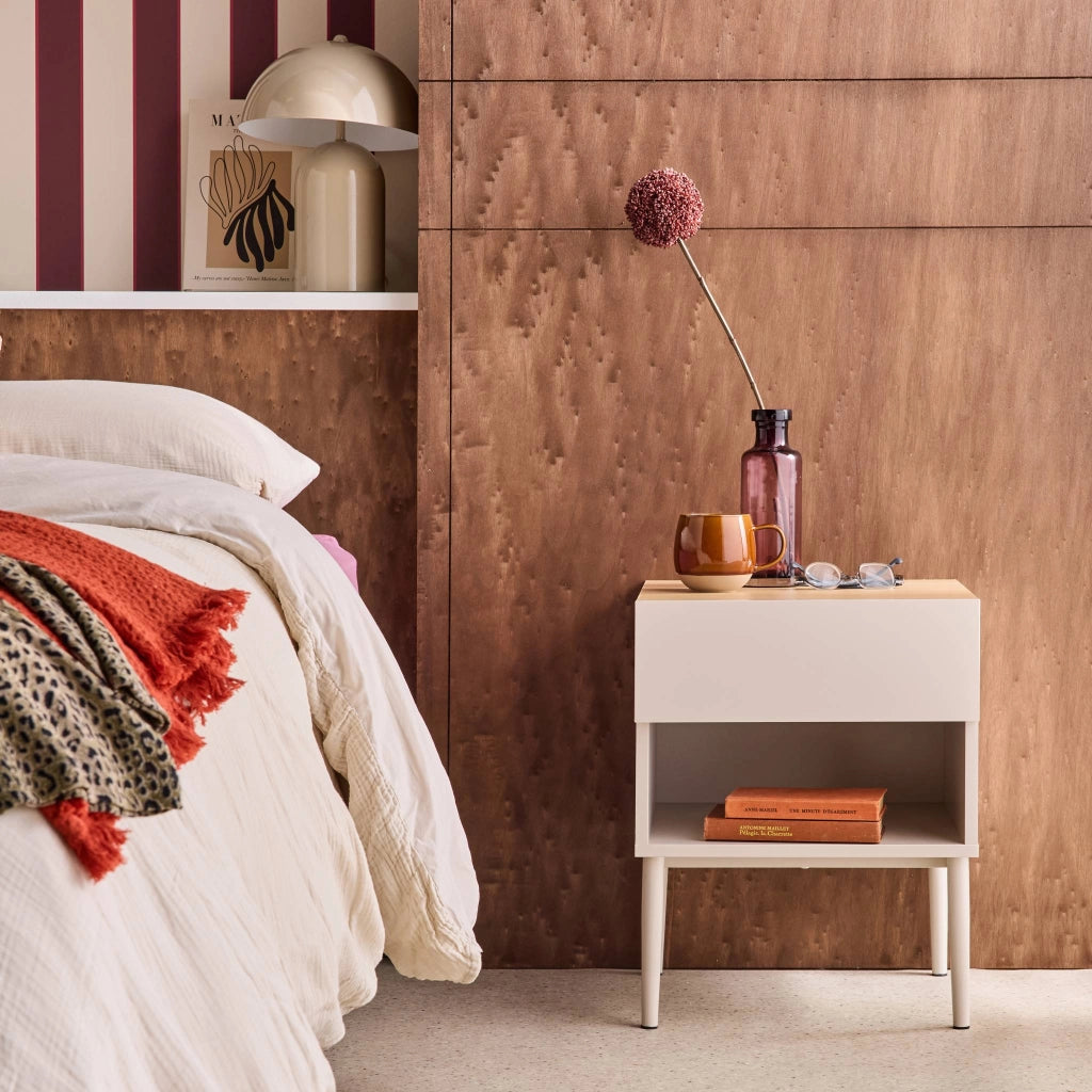 Set 2 comodini in metallo e decorazione in legno 1 anta 1 vano, beige