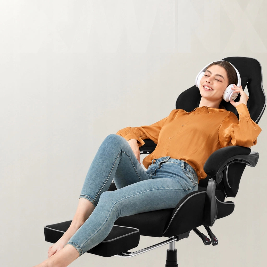 Sedia Gaming DOWINX Nera con Molle Insacchettate; Poggiapiedi e Schienale 90°-135°