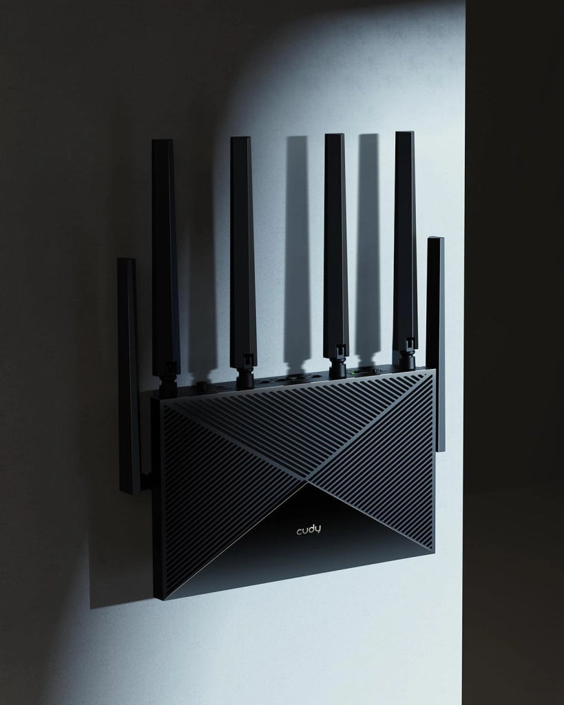 Router WiFi 7 BE11000 tri-band Cudy, 6 stream 10 Gbps, 4 porte 2,5G, fino a 11000 Mbps, server e client VPN, app Cudy e mesh, 6 antenne ad alto guadagno, WR11000