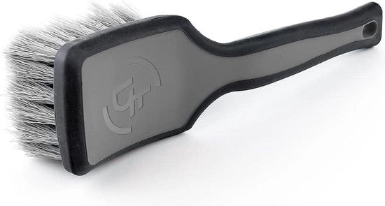 Borsette sintetiche - Spazzola per pneumatici design ergonomico grigio - Pulisci pneumatici con facilità