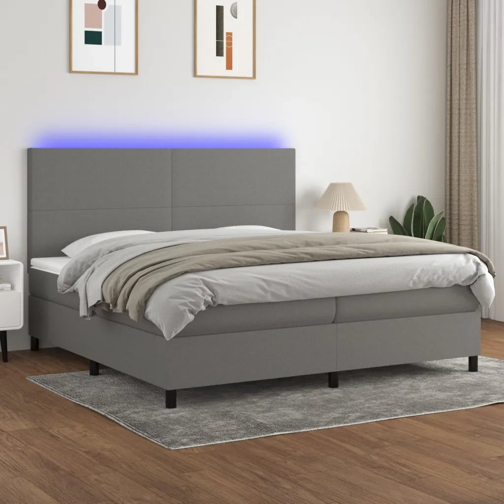 Letto a Molle Materasso e LED Grigio Scuro 200x200cm in Tessuto 3134742