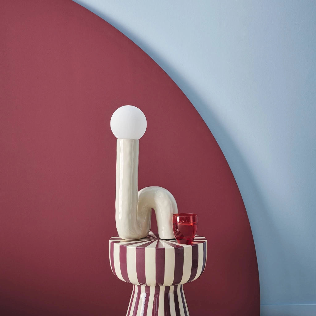 Lampada da tavolo in design organico ceramica smaltata,  45cm, crema