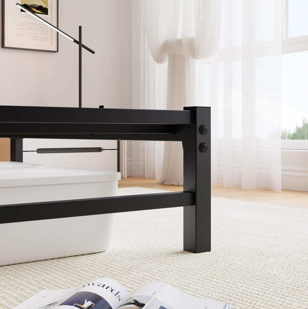 Letto in metallo 140x200 cm con LED RGB; 2 porte USB e ripiano; nero