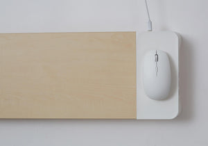 Supporto Monitor da Scrivania 56x20x5,7 cm con Entrata USB e Base di Ricarica Wireless Bianco