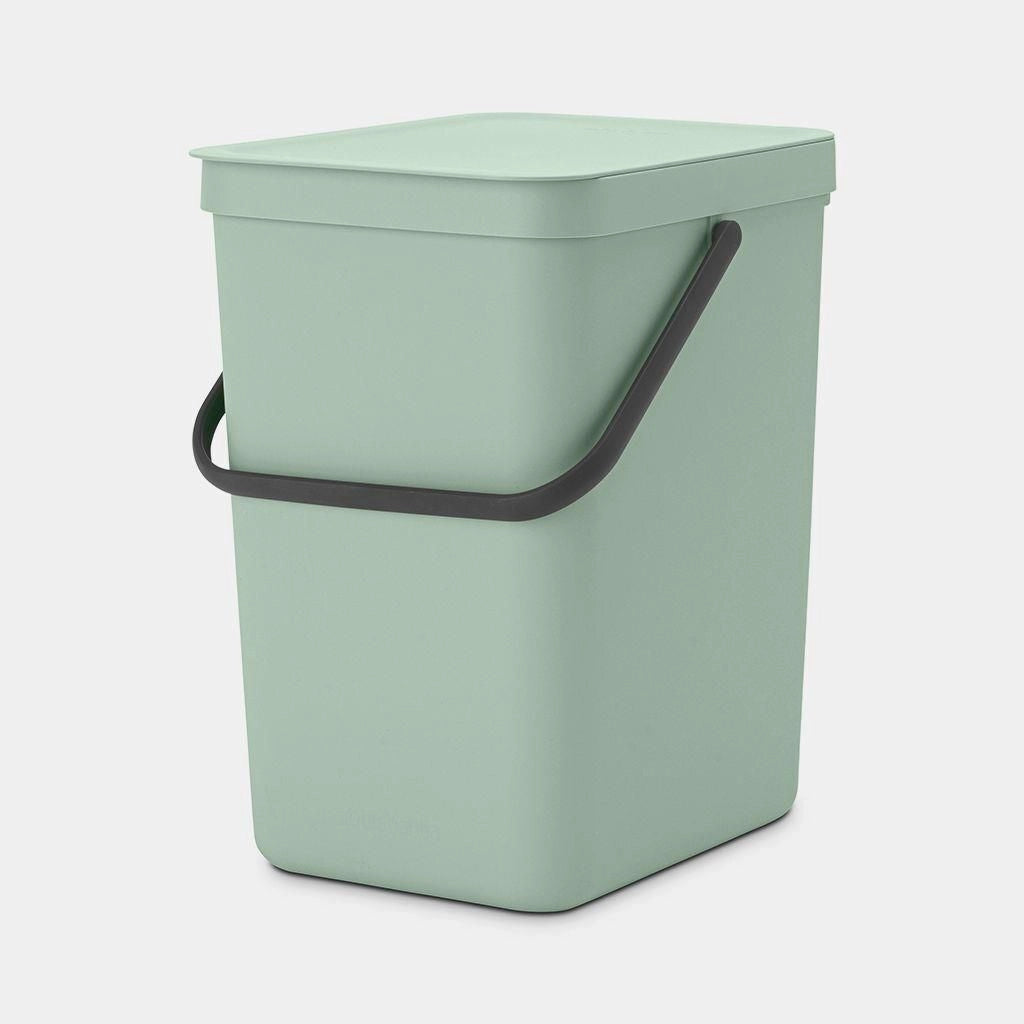 Brabantia 212765 Sort and Go Pattumiera 25L in Plastica Riciclata al 100% con Coperchio Stay Open e Maniglia di Trasporto colore Jade Green