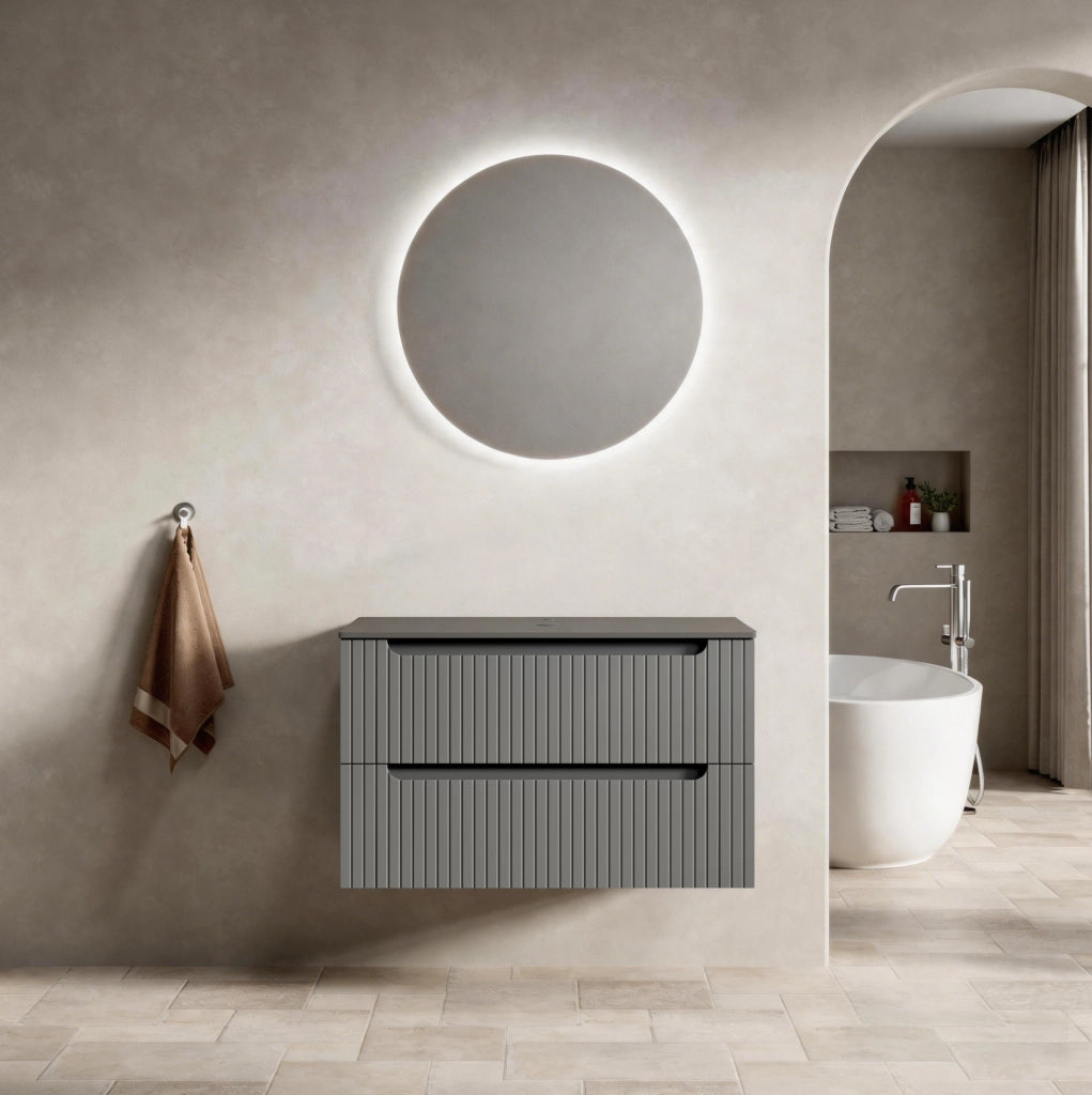 Mobile bagno sospeso in compensato grigio scuro con piano in pietra sinterizzata nera