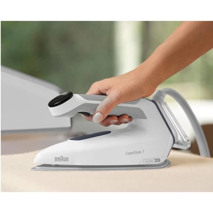 Generatore di vapore Braun IS7262 CARESTYLE 7 PRO - Potenza 2700 W - VACORE COSTANTE 150 g/min - Termostato automatico
