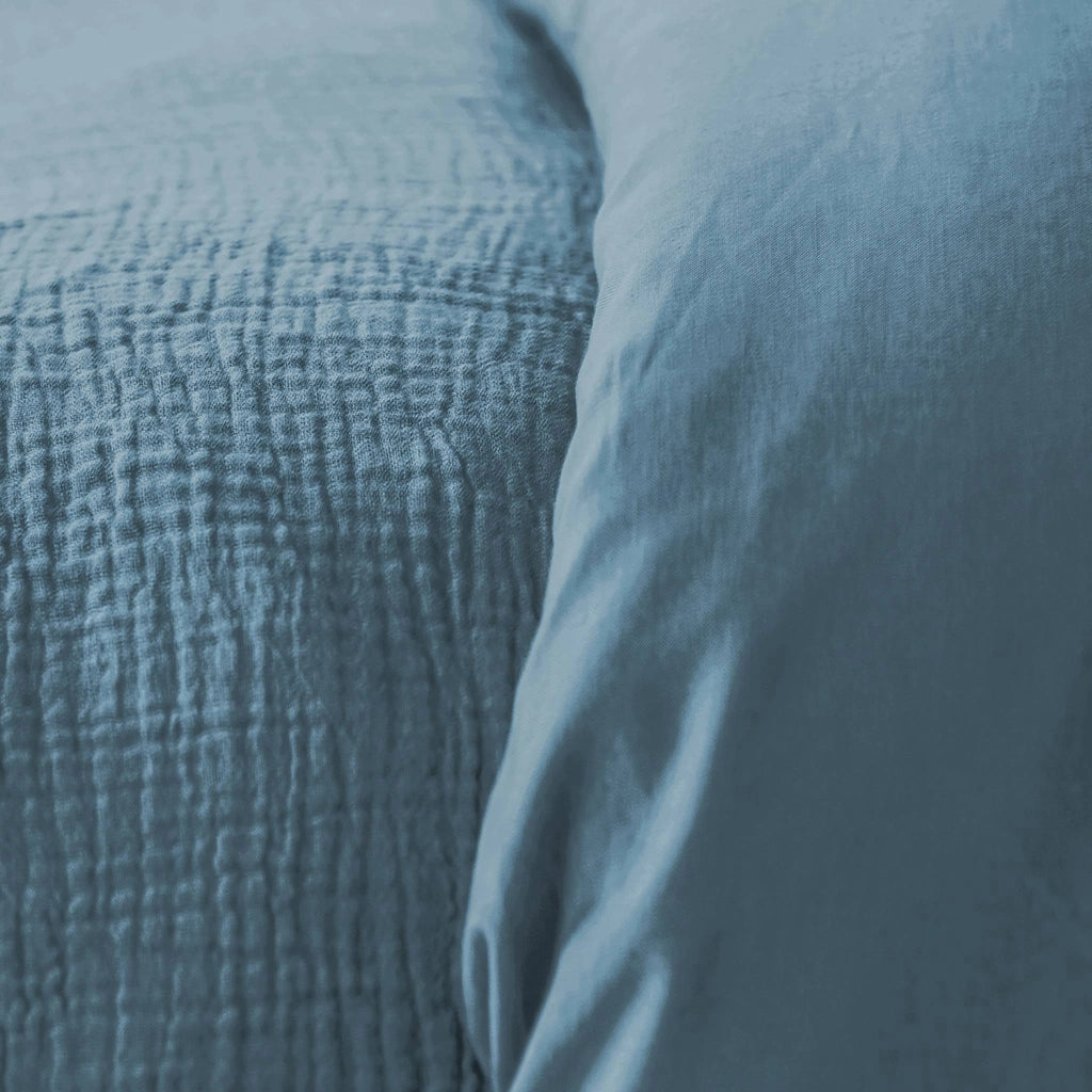 Completo letto in mussola di cotone blu scuro