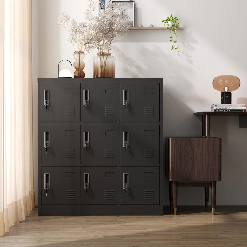 Armadietto metallico a 9 ante con serratura individuale, ventilazione e vano etichette, colore nero