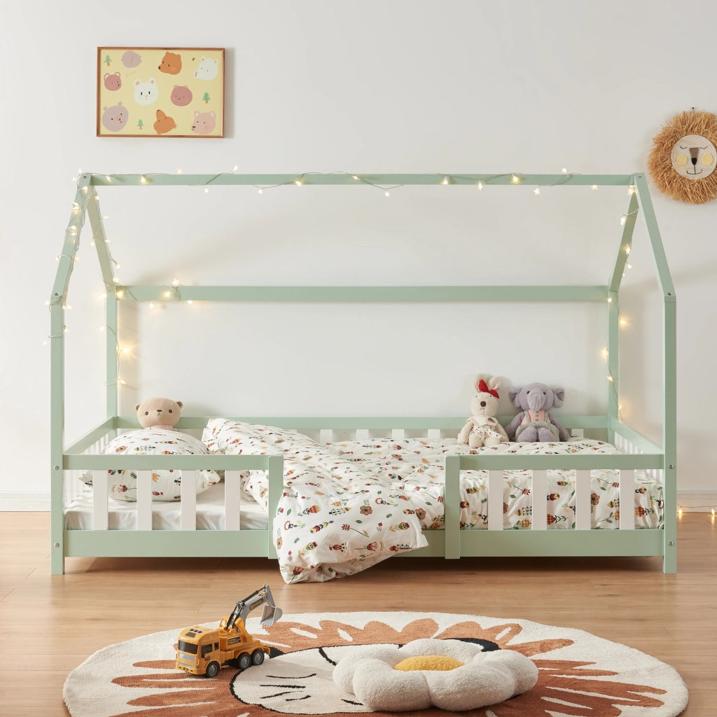 Letto per Cameretta Sisimiut a Forma di Casetta 140x200 cm Verde / Bianco [en.casa]