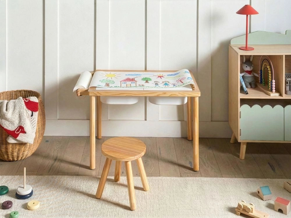 Set tavolo + sgabello Montessori per bambini in legno di pino marrone chiaro per cameretta bambini con funzione di disegno Aggiungi carta Scandi